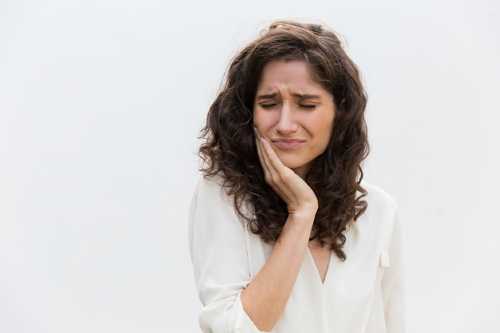 口臭是由牙病引起的嗎？