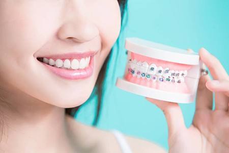 如何避免矯牙后的白斑和蛀牙？
